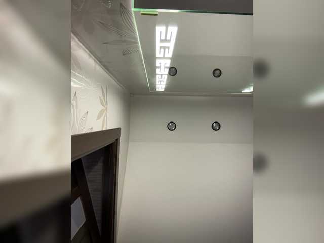 BabyDarii's BongaCams show and profile