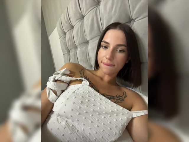 BabyDarii's BongaCams profile