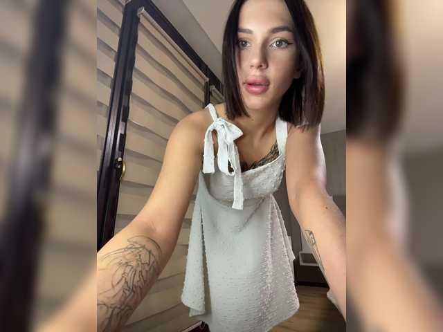 BabyDarii's BongaCams profile