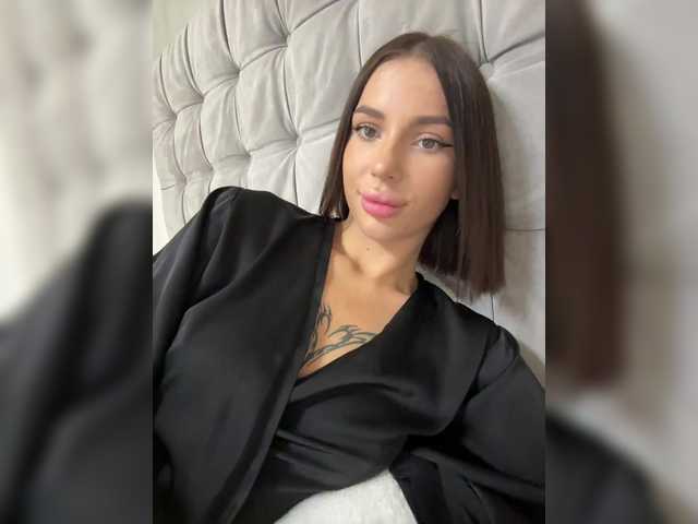 BabyDarii's BongaCams profile