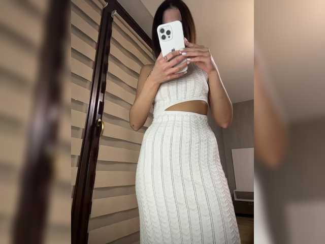 BabyDarii's BongaCams show and profile