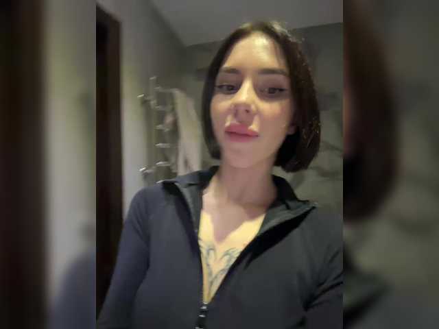 Slutty BabyDarii wants you to fuck her body now BabyDarii from BongaCams