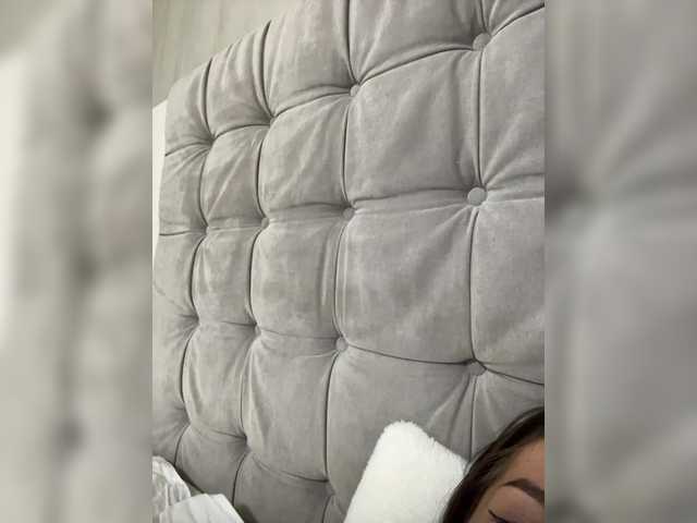 BabyDarii's BongaCams show and profile