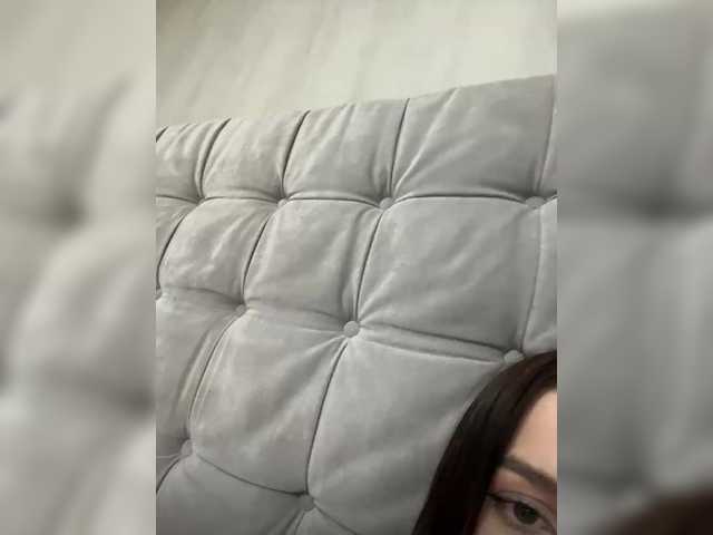 BabyDarii's BongaCams show and profile