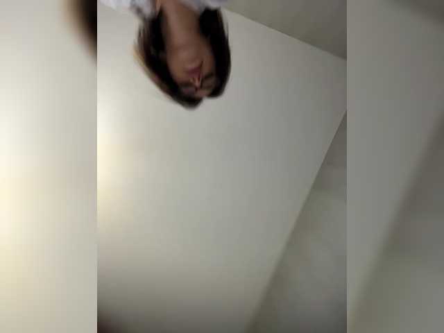 BabyDarii's BongaCams show and profile