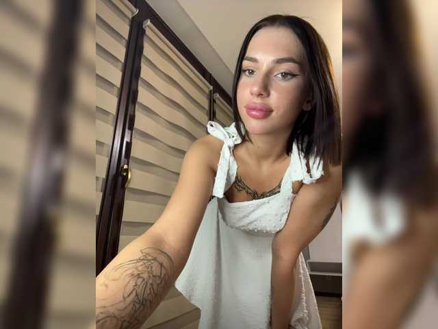BabyDarii's BongaCams profile