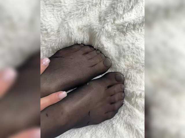 BabyDarii's BongaCams show and profile