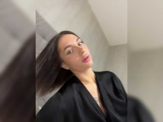 BabyDarii's BongaCams profile