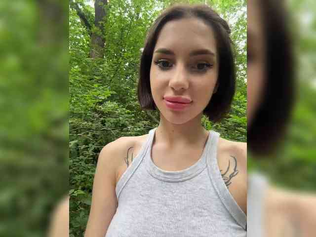 online web cam porn BabyDarii