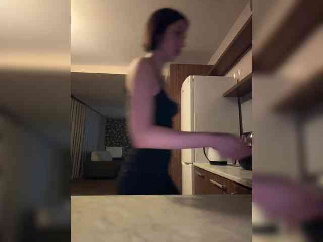 BabyDarii webcam