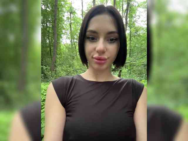 voyeur cam BabyDarii