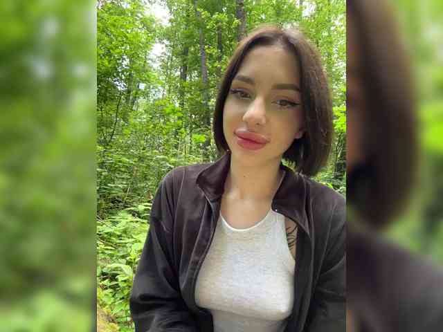 BabyDarii Live Webcam on BongaCams