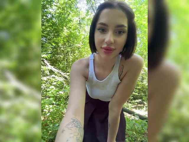 free live sex chat BabyDarii