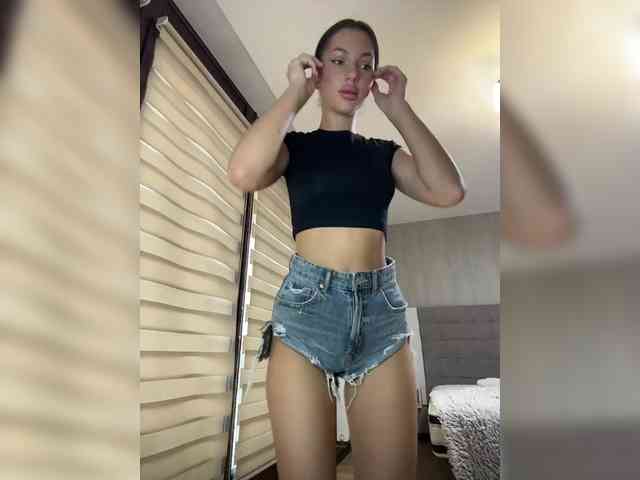 BabyDarii Live Webcam on BongaCams