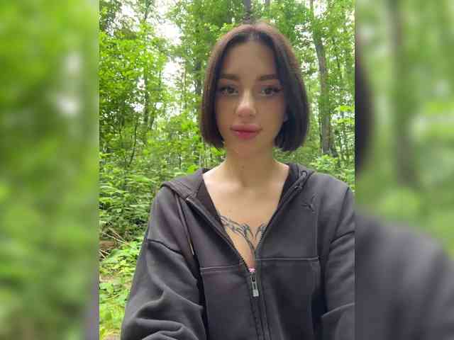 private live cam BabyDarii