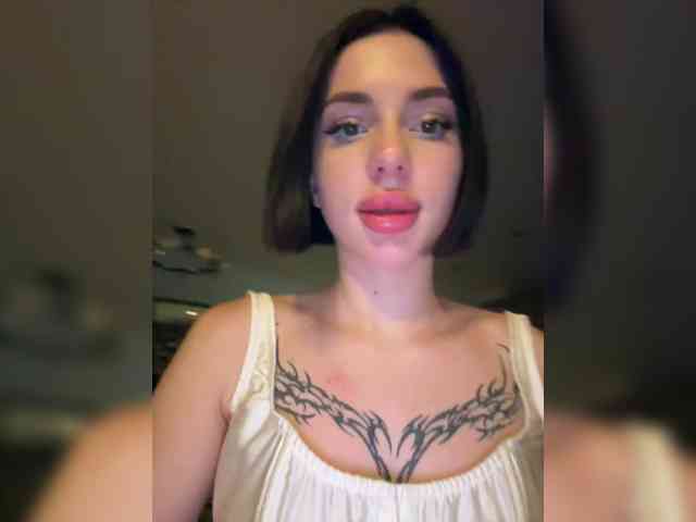 BabyDarii webcam