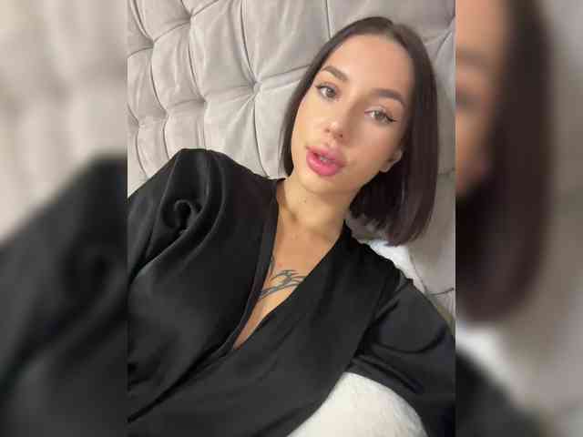 BabyDarii Live Webcam on BongaCams