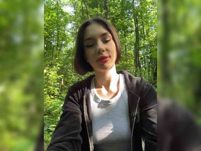 private live webcam BabyDarii