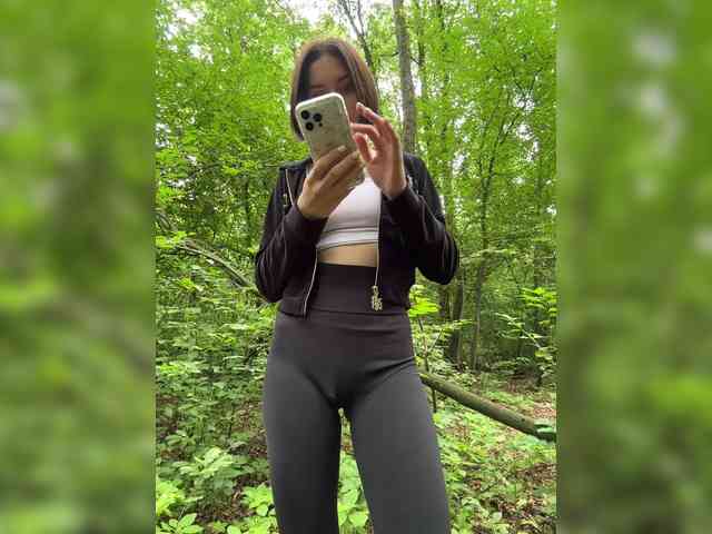BabyDarii's webcam live show