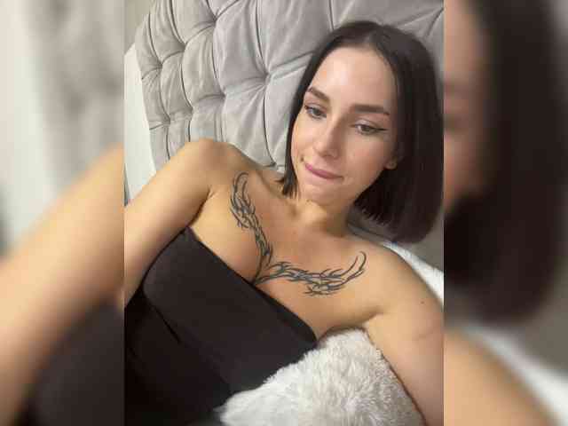 BabyDarii Live Webcam on BongaCams