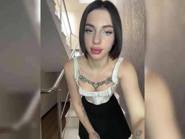 voyeur cam BabyDarii