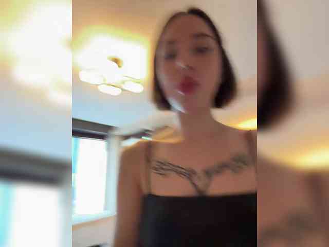 BabyDarii webcam