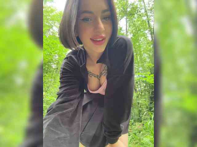 BabyDarii's webcam live show