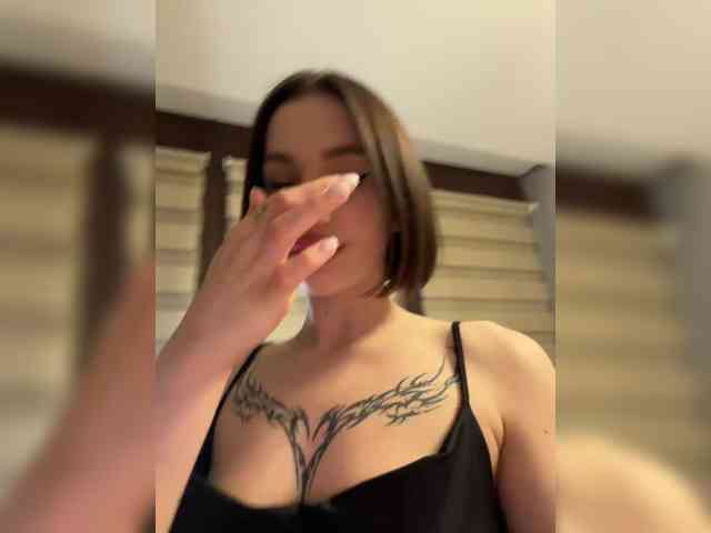 BabyDarii webcam