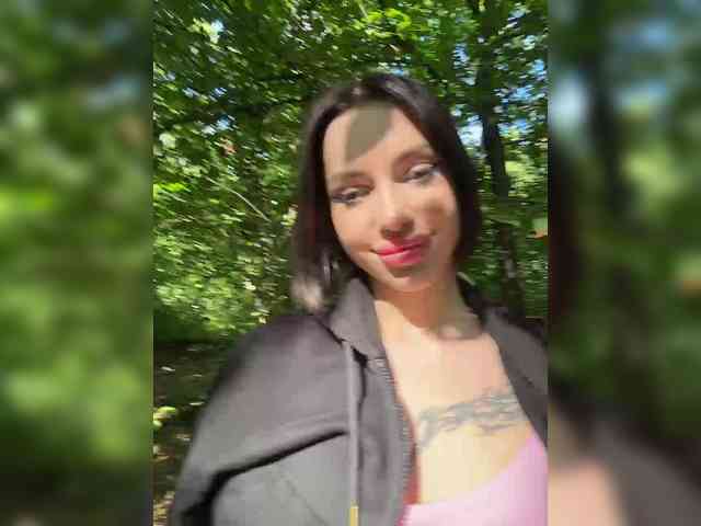 BabyDarii webcam