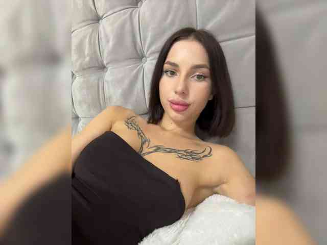 BabyDarii Live Webcam on BongaCams