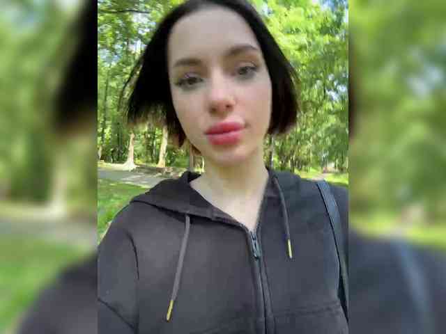 BabyDarii webcam