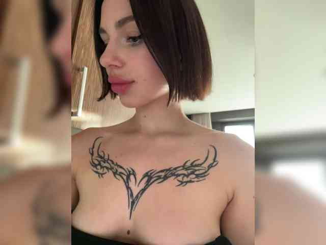 private live cam BabyDarii