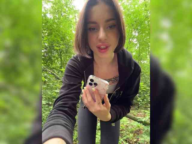 online nude chat room BabyDarii