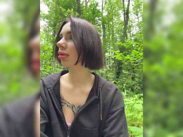 private live cam BabyDarii