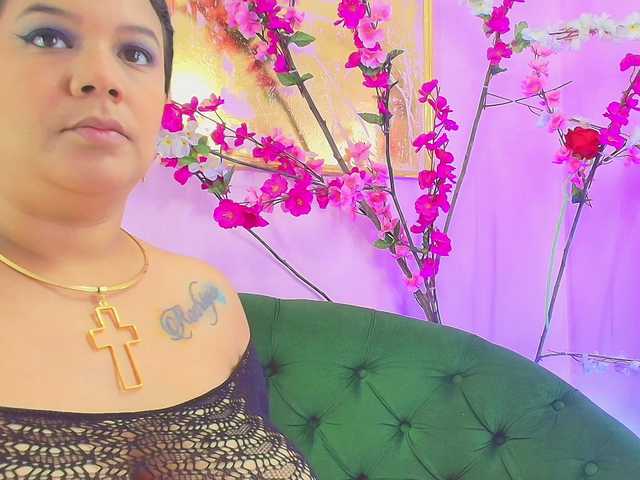  almendraevans chat room