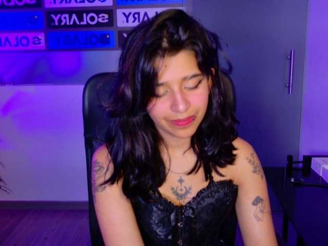 UnderBaby webcam bongacams model stream image