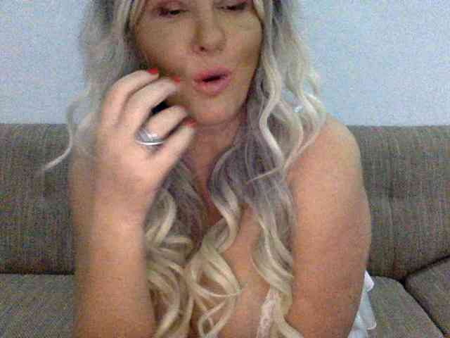 SarahKiss1