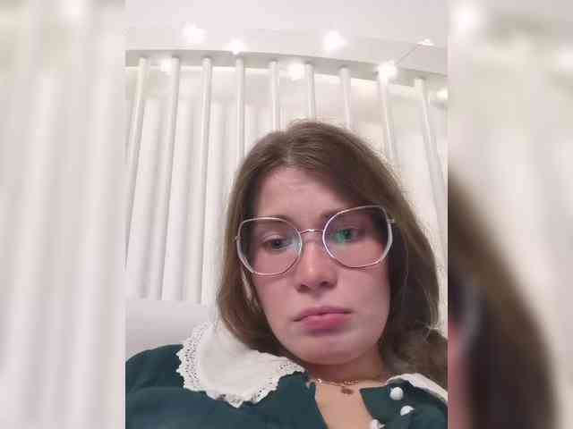 angelicGlasha webcam