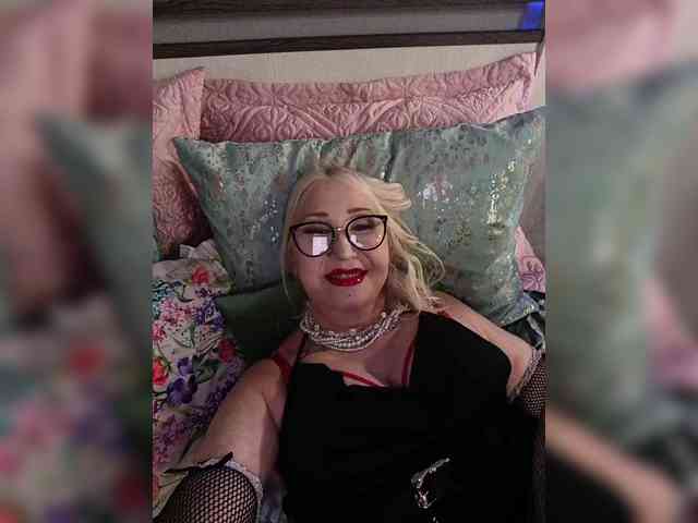 SheilaSweetney webcam