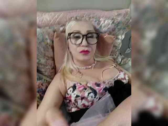 SheilaSweetney webcam