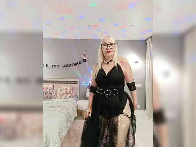 SheilaSweetney webcam