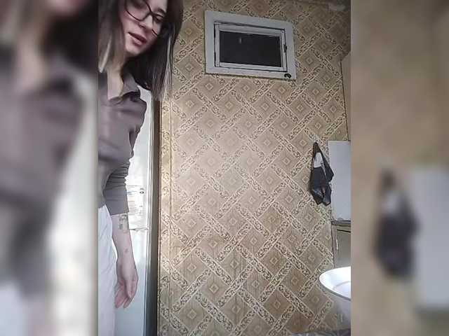 Alisa21-1's BongaCams show and profile