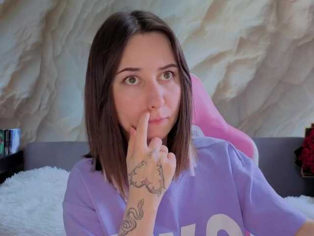 Alisa21-1's BongaCams show and profile