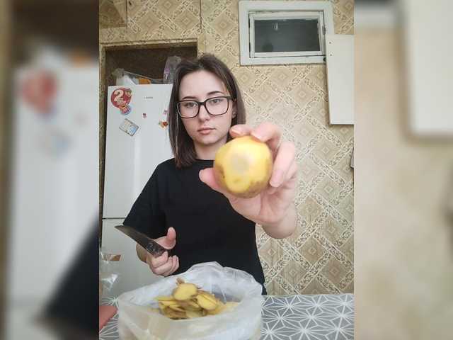 Alisa21-1's BongaCams show and profile