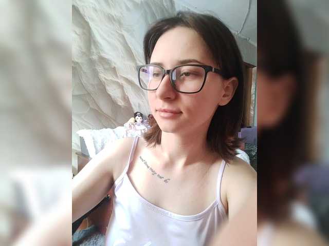 Alisa21-1's BongaCams show and profile