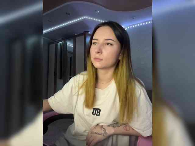 live sex webcam Alisa21-1