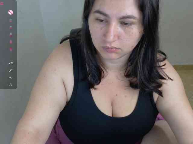 victoria121 webcam