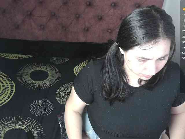 victoria121 webcam