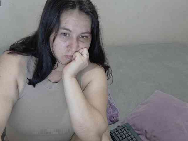 victoria121 webcam