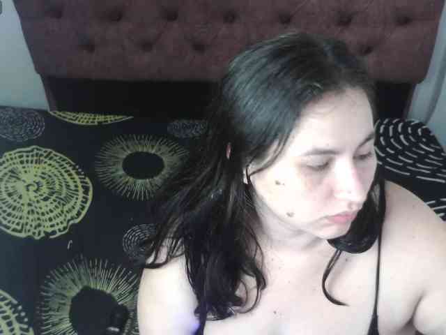 victoria121 webcam
